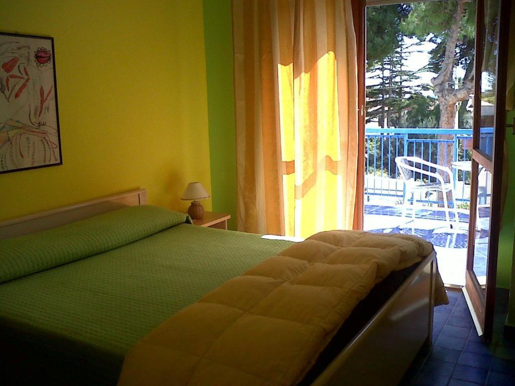 B&B Nido Colorato Fontane Bianche Exterior foto
